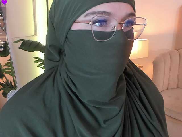 anna-henao's BongaCams show and profile