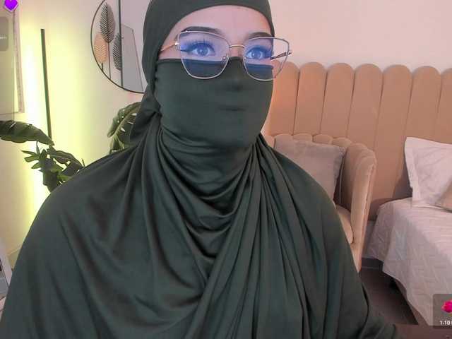 anna-henao's BongaCams show and profile