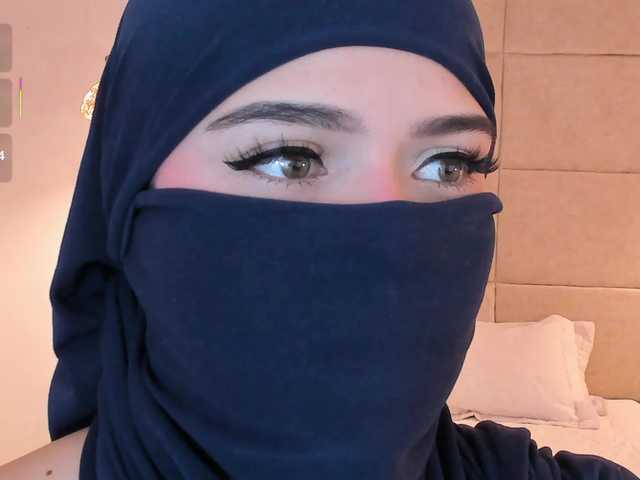 anna-henao live cam preview
