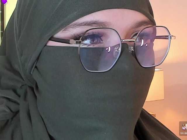 le modèle anna-henao est en webcam porno dans un show sur le site bongacams, il possède les tags suivants: Arab,Blonde,Trimmed