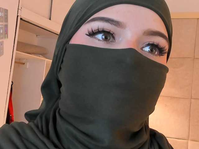 anna-henao live cam on BongaCams