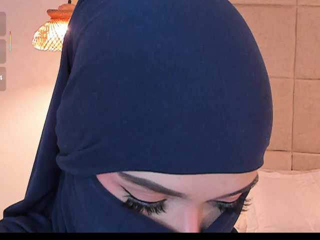 anna-henao live cam preview
