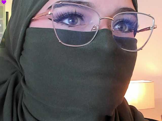 anna-henao's BongaCams show and profile