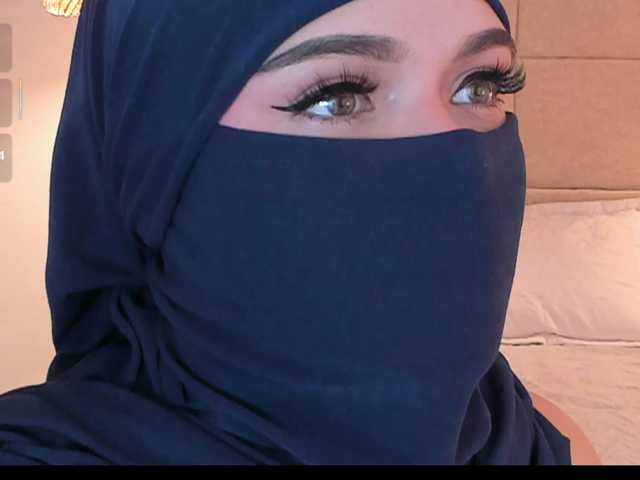 anna-henao live cam preview