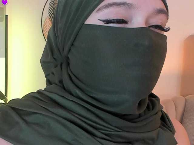 anna-henao's BongaCams show and profile