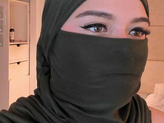 anna-henao live cam on BongaCams