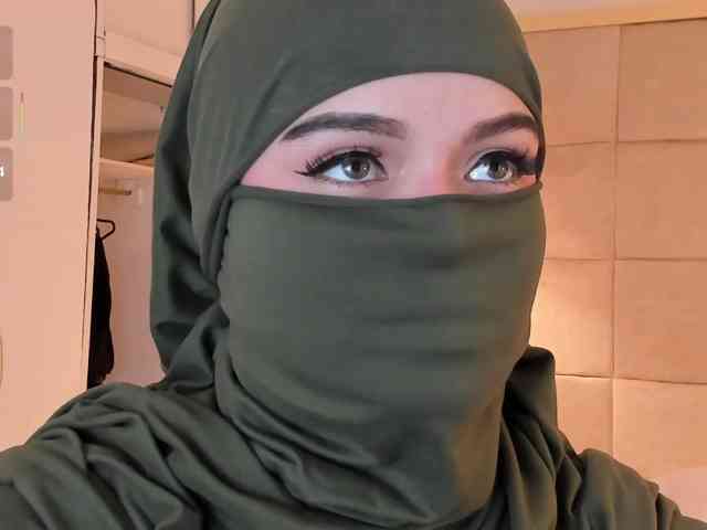 anna-henao webcam