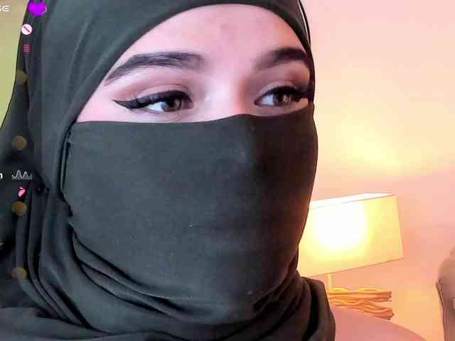 anna-henao webcam