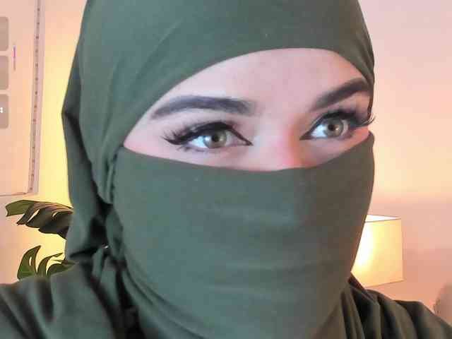 anna-henao webcam