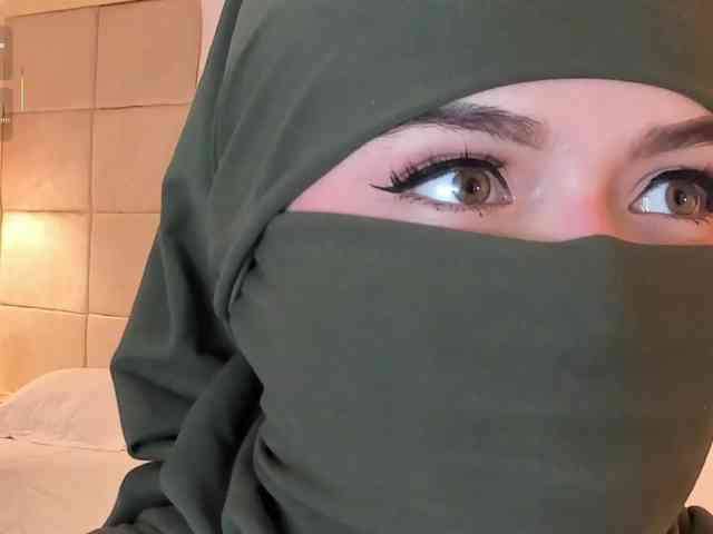 anna-henao webcam