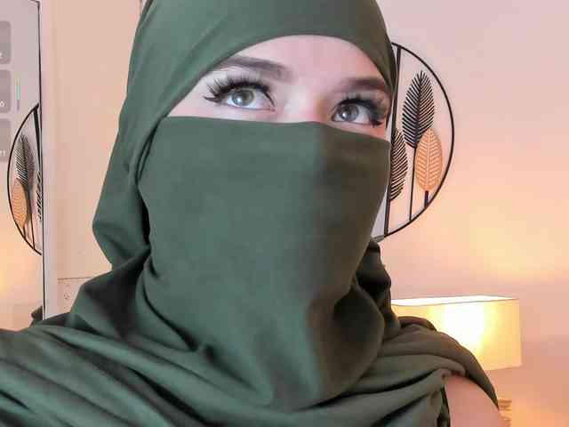 anna-henao webcam