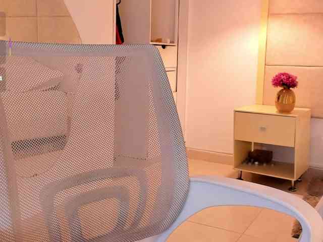 anna-henao webcam