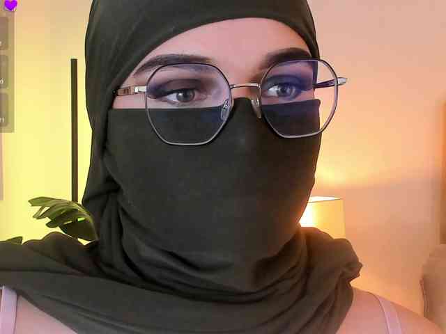 anna-henao webcam