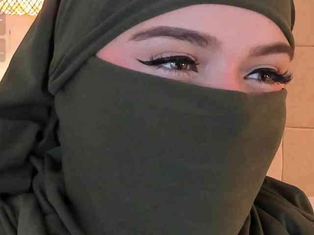 anna-henao webcam
