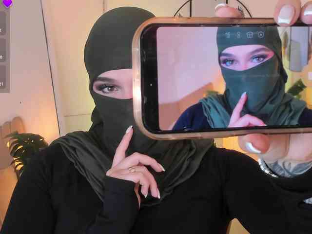 anna-henao webcam