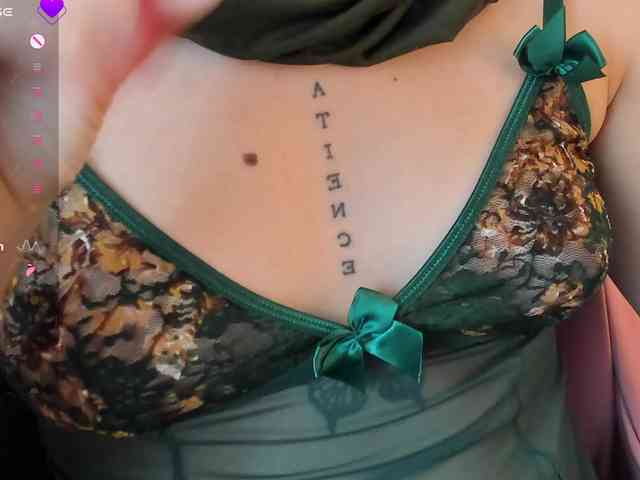anna-henao webcam