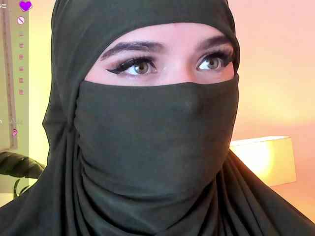 anna-henao webcam