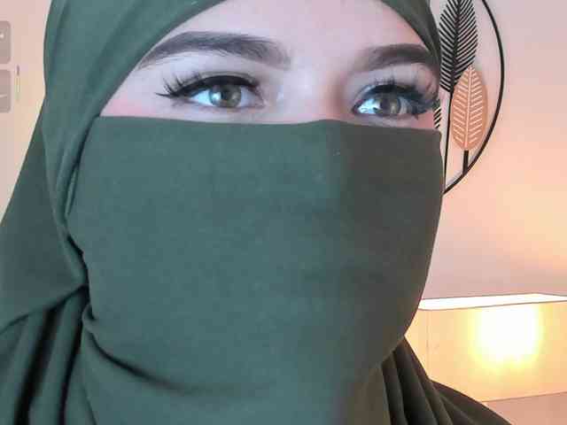 anna-henao webcam