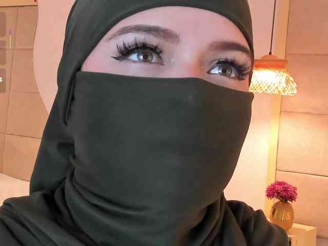 anna-henao webcam