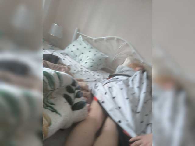 AnnaMaks12 live cam