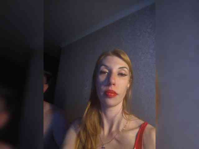 AnnaMaks12 webcam