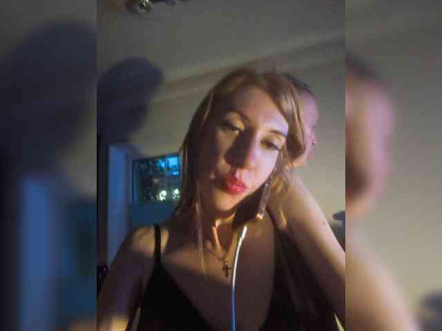 AnnaMaks12 webcam