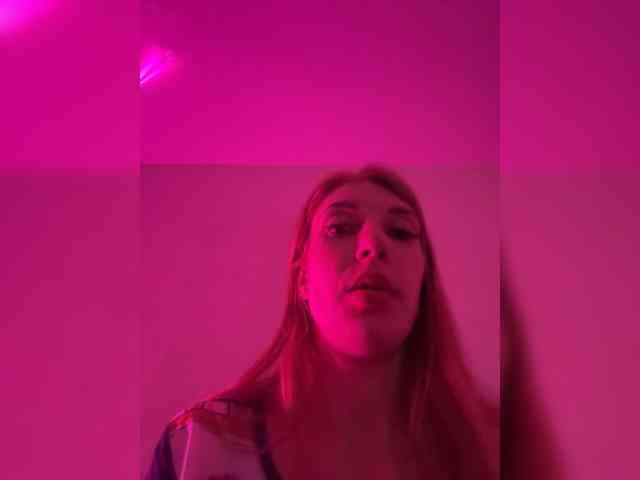 AnnaMaks12 webcam