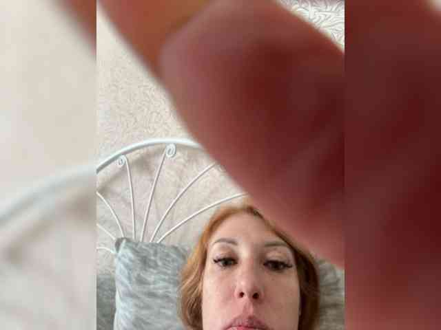 AnnaMaks12 Live Webcam on BongaCams