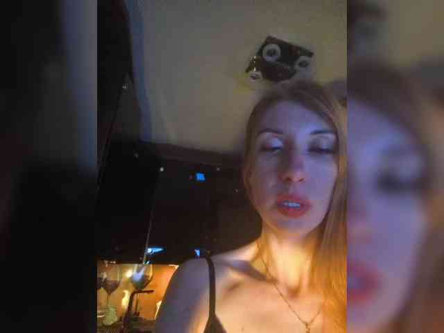 Модель: AnnaMaks12