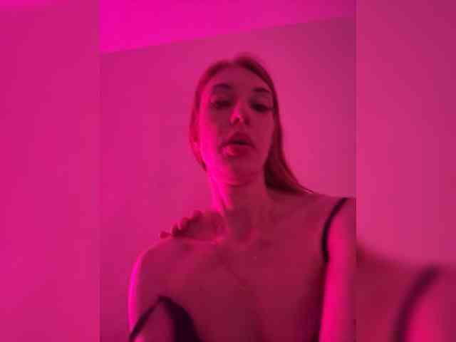 AnnaMaks12 webcam