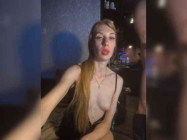 AnnaMaks12 webcam