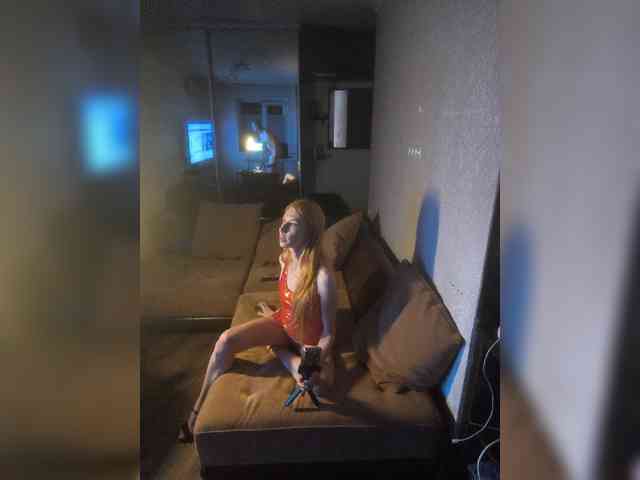 AnnaMaks12 webcam