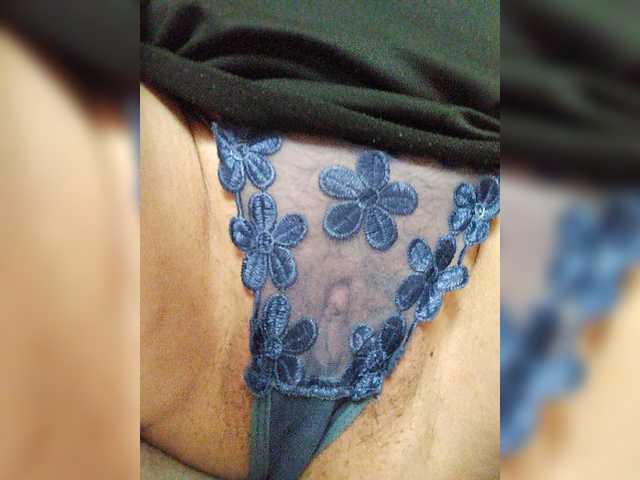 IsXLoves Live Cam on BongaCams
