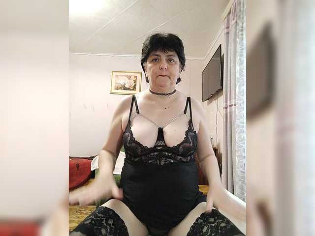 IsXLoves's BongaCams show and profile