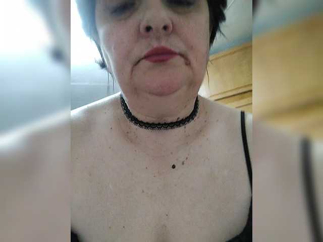 IsXLoves live cam preview