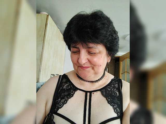 le modèle IsXLoves est en webcam porno dans un show sur le site bongacams, il possède les tags suivants: White/Caucasian,Brunette,Trimmed
