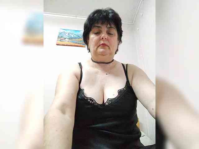 IsXLoves webcam