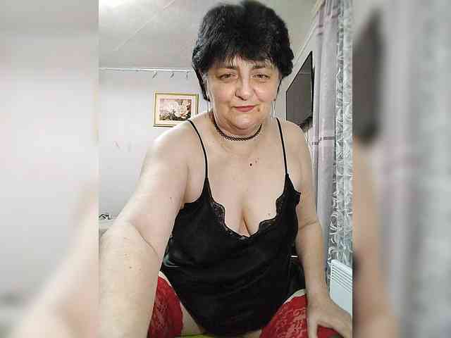 IsXLoves webcam