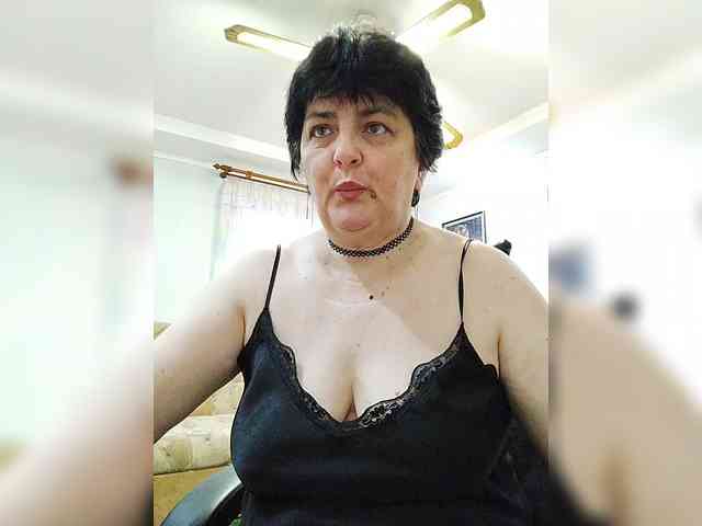 IsXLoves webcam