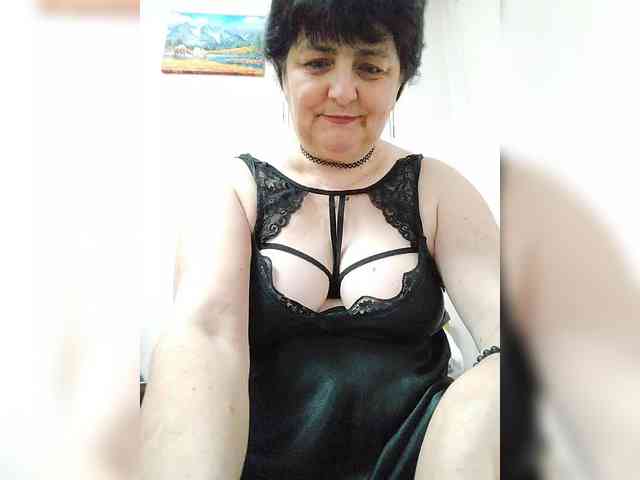 Model: IsXLoves