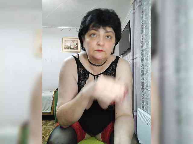 IsXLoves webcam
