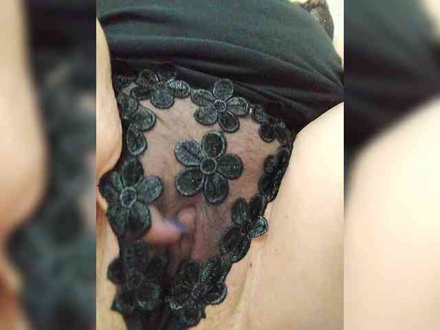 IsXLoves webcam