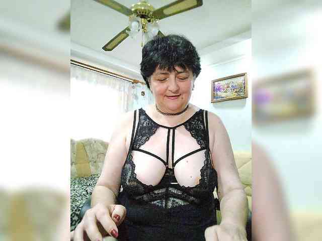 IsXLoves Live Webcam on BongaCams