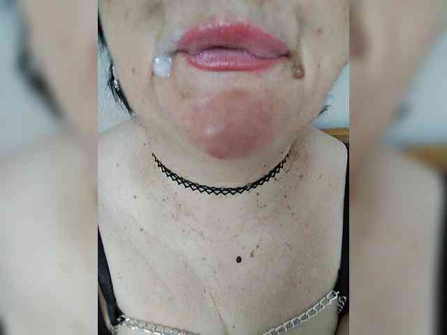 IsXLoves webcam