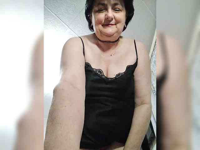 IsXLoves webcam