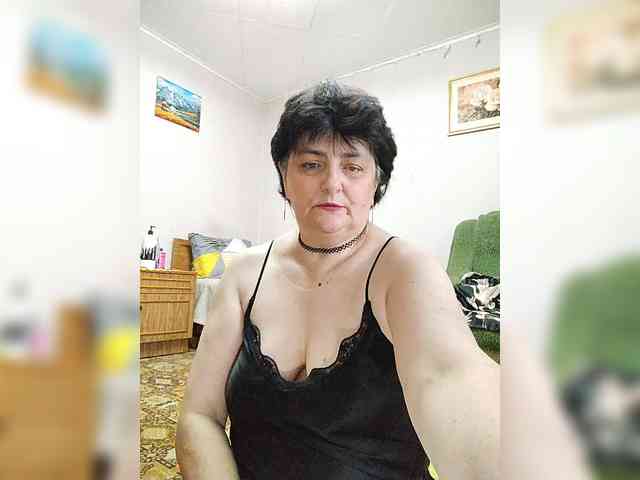 IsXLoves webcam
