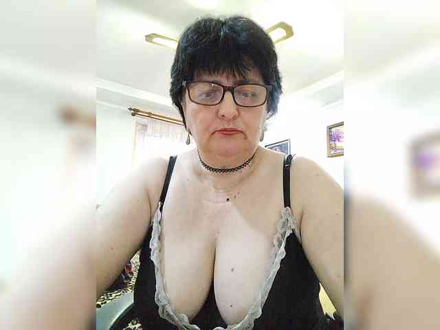 IsXLoves webcam