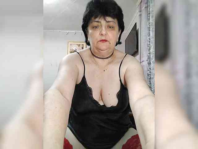 IsXLoves webcam