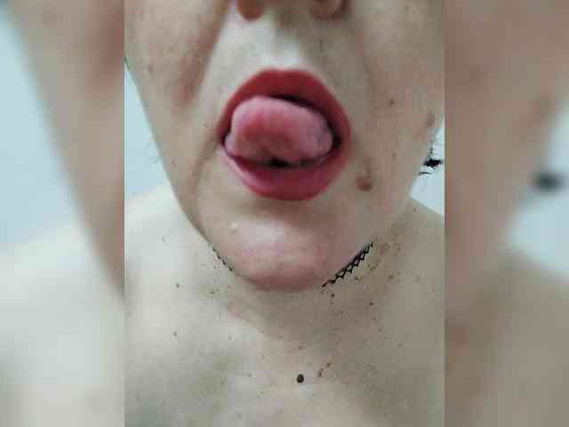 IsXLoves webcam