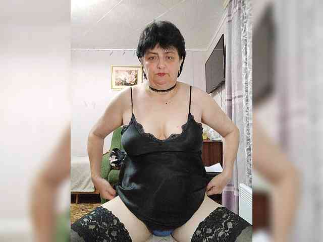 IsXLoves webcam